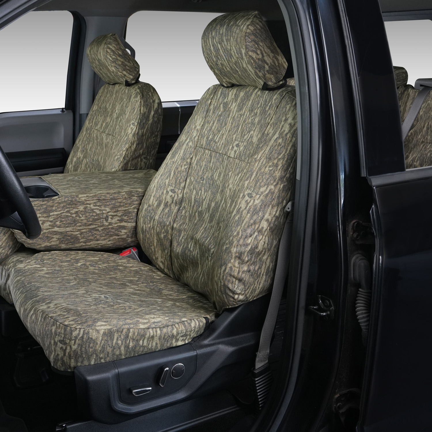 Covercraft Marathon Excel Mossy Oak camo truck seat covers are designed for those with an active lifestyle. From camping, to hunting, to work trucks these waterproof camouflage seat covers are made from our toughest material and specially engineered for a snug fit. Our unique woodland camo seat covers are inspired by nature and natural concealment patterns.